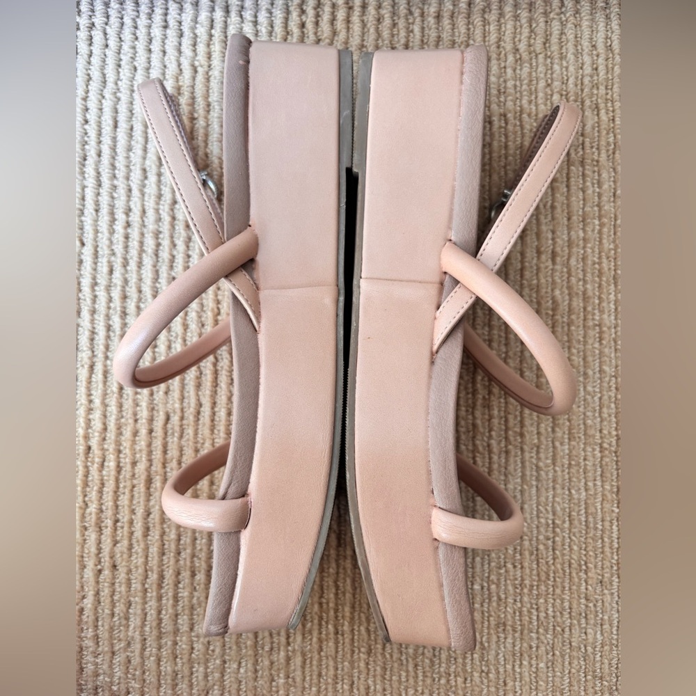 Chinese Laundry Skippy Platform Sandal - Picture 8 of 15